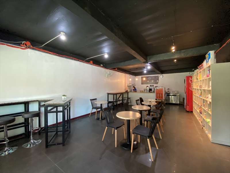 fella2-cafe