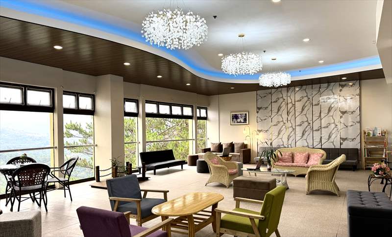 help-lon-Lobby-StudentLounge