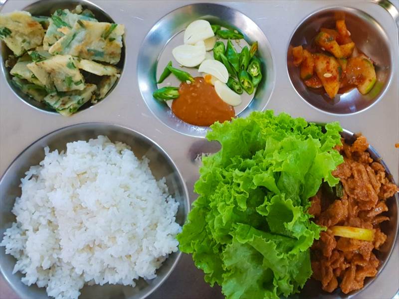 MK EDUCATION食事