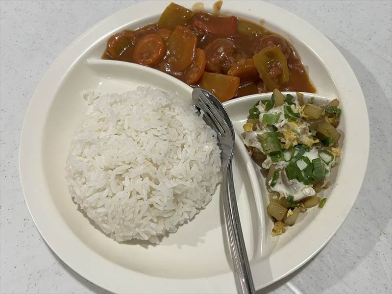 B&D English School食事