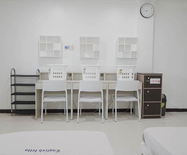 イングリッシュフェラ1-寮の部屋