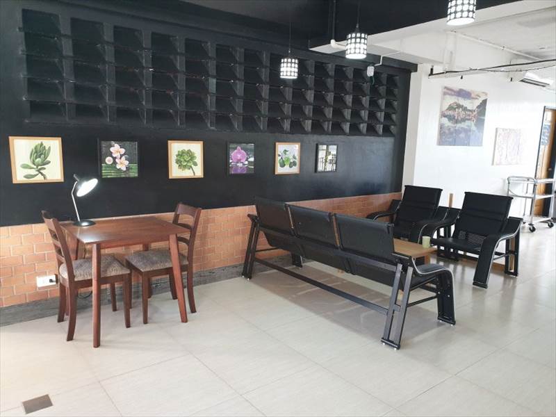 We Academyカフェテリア