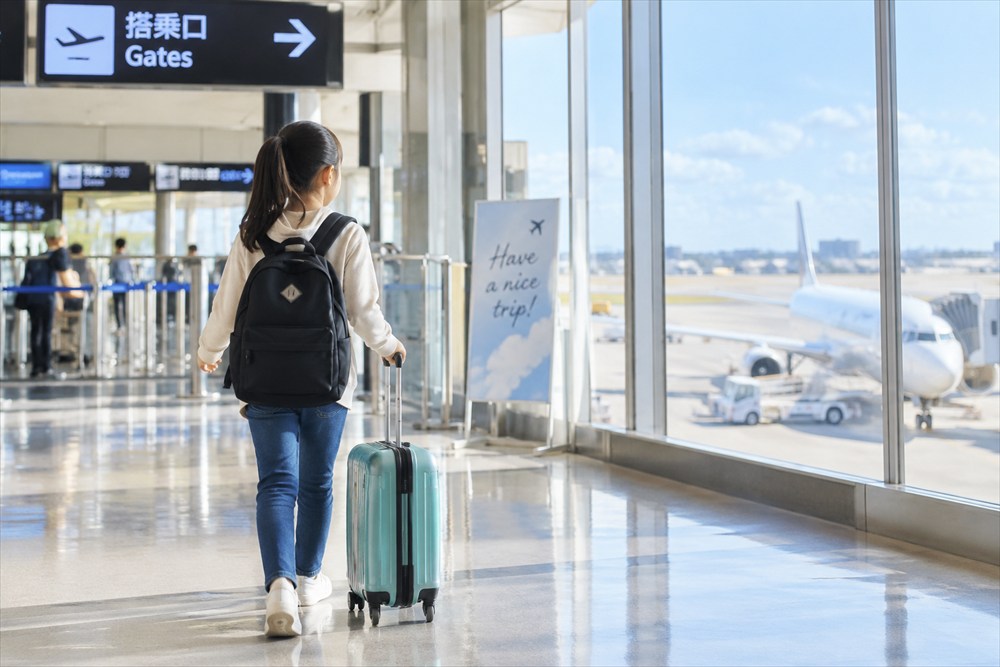 航空会社の一人旅サポート（アナカン）を利用すれば、お子様だけでフィリピンへ渡航できる場合があります。